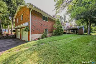 437 W Wolcott Ave, Windsor, CT 06095 - Photo 3