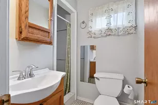 8 Davis St, Danbury, CT 06810 - Photo 9
