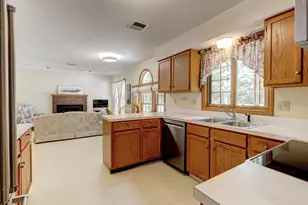 45 Wapping Wood Rd, Ellington, CT 06029 - Photo 9