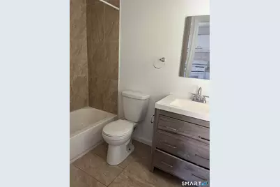 17 Dayton Road, Bridgeport, CT 06606 - Photo 11