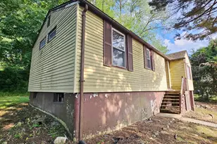 66 Chesterfield Ave, Wolcott, CT 06716 - Photo 3