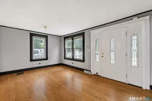 285 Niantic River Rd, Waterford, CT 06385 - Photo 3