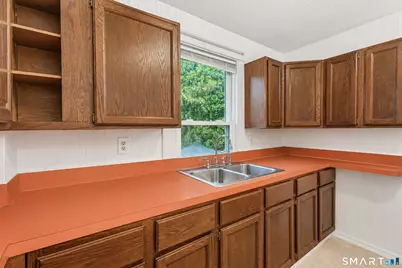 285 Niantic River Road, Waterford, CT 06385 - Photo 11