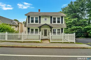 285 Niantic River Rd, Waterford, CT 06385 - Photo 1