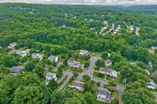 21 Applewood Ln, Naugatuck, CT 06770 - Photo 39