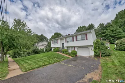 21 Applewood Lane, Naugatuck, CT 06770 - Photo 3