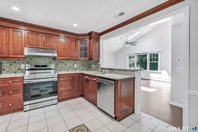 15 Maurice Street, Norwalk, CT 06851 - Photo 11