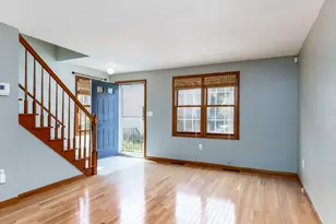 21 White Tail Ln, Wallingford, CT 06492 - Photo 3