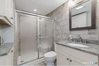 11 Ash Road, Branford, CT 06405 - Photo 17