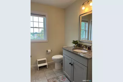 70 Lakeside Avenue, Middletown, CT 06457 - Photo 9