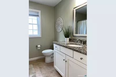 70 Lakeside Avenue, Middletown, CT 06457 - Photo 17