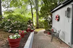 1 Butternut Cir, Avon, CT 06001 - Photo 5