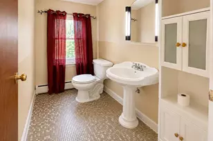 77 McClintock St, New Britain, CT 06053 - Photo 9