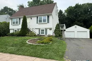85 Burnham St, Berlin, CT 06037 - Photo 1