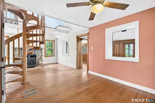 207 Pawson Rd, Branford, CT 06405 - Photo 21