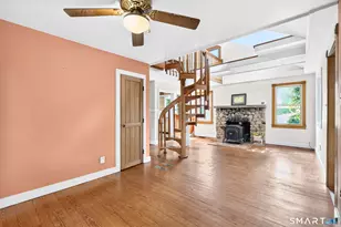 207 Pawson Rd, Branford, CT 06405 - Photo 19
