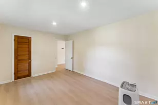 80 Hannahs Rd, Stamford, CT 06903 - Photo 13