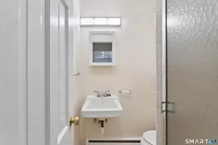 80 Hannahs Rd, Stamford, CT 06903 - Photo 17