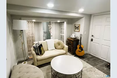 4 Bates Place, Danbury, CT 06810 - Photo 27