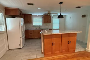 81 Park Ave, Bloomfield, CT 06002 - Photo 5