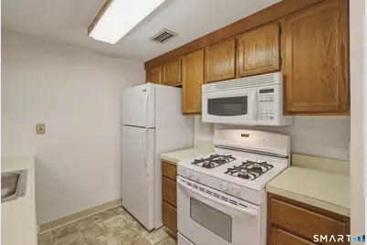 7 Little Oak Lane #7, Rocky Hill, CT 06067 - Photo 9