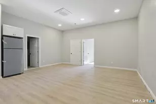 215 Bank St, New London, CT 06320 - Photo 15