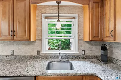105 Dean Road, East Lyme, CT 06333 - Photo 5