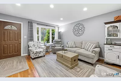 45 Annette Place, Middletown, CT 06457 - Photo 5