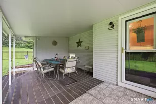 45 Annette Pl, Middletown, CT 06457 - Photo 11