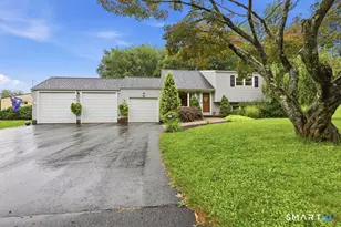 45 Annette Pl, Middletown, CT 06457 - Photo 3