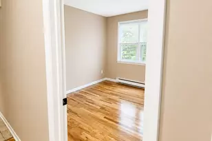 244 Peat Meadow Rd, New Haven, CT 06513 - Photo 3