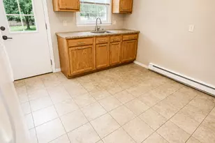 244 Peat Meadow Rd, New Haven, CT 06513 - Photo 7