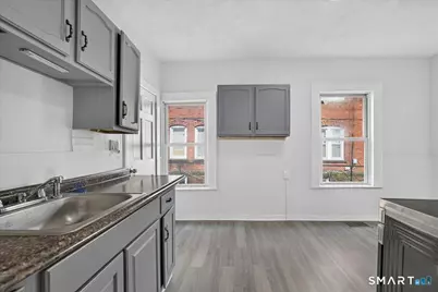 56 Bond Street, Hartford, CT 06114 - Photo 3