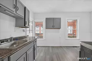 56 Bond St, Hartford, CT 06114 - Photo 3