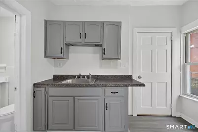 56 Bond Street, Hartford, CT 06114 - Photo 5