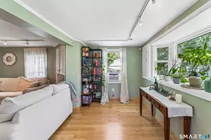 8 Paris St, Milford, CT 06460 - Photo 5