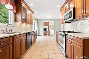 16 Sunrise Ave, Trumbull, CT 06611 - Photo 3