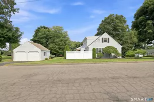 16 Sunrise Ave, Trumbull, CT 06611 - Photo 37