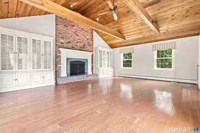 16 Sunrise Avenue, Trumbull, CT 06611 - Photo 9