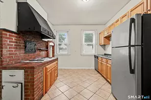 135 Sherwood Ave, Bridgeport, CT 06605 - Photo 3