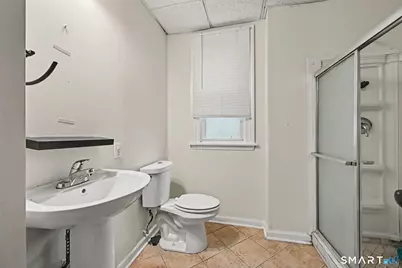 135 Sherwood Avenue, Bridgeport, CT 06605 - Photo 7