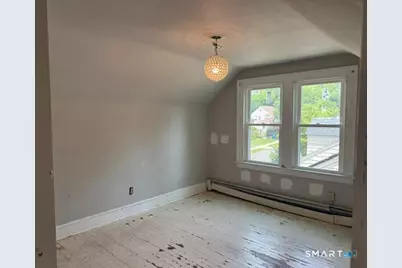 105 Roydon Road, New Haven, CT 06511 - Photo 5