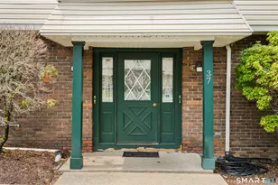 37 Enid St, Bridgeport, CT 06606 - Photo 7