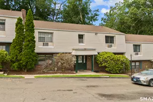 37 Enid St, Bridgeport, CT 06606 - Photo 3