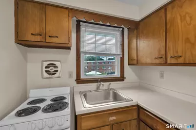 295 Bidwell Street #l, Manchester, CT 06040 - Photo 7