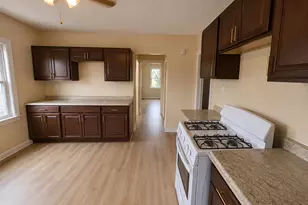 614 Bishop Ave, Bridgeport, CT 06610 - Photo 5