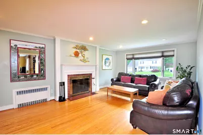 44 Miamis Road, West Hartford, CT 06117 - Photo 5