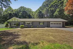 3 Medley Ln, Clinton, CT 06413 - Photo 1