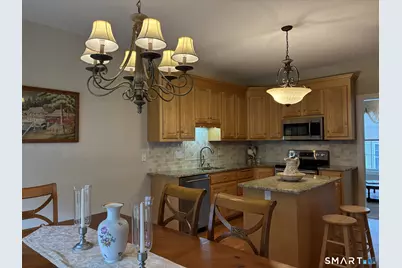 36 Buckland Street #35, Southington, CT 06489 - Photo 3