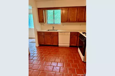 140 Thompson Street #1E, East Haven, CT 06513 - Photo 11